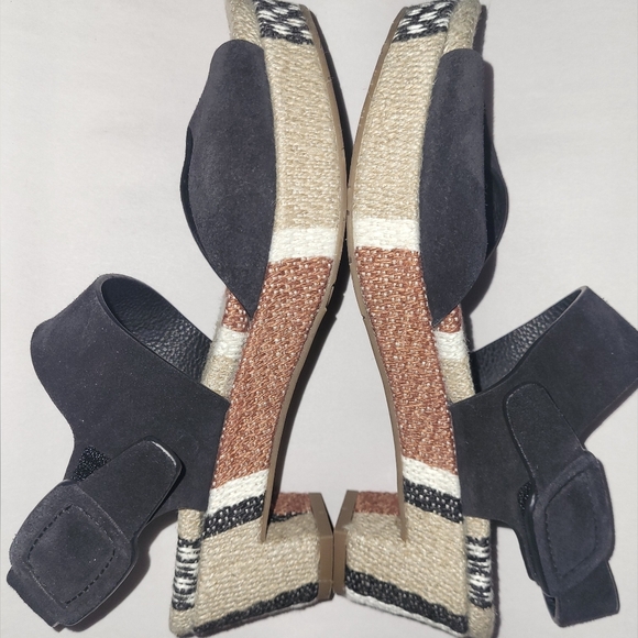 Pedro Garcia Heeled Sandals Size 6.5 Black Suede Adjustable Straps - Picture 9 of 15